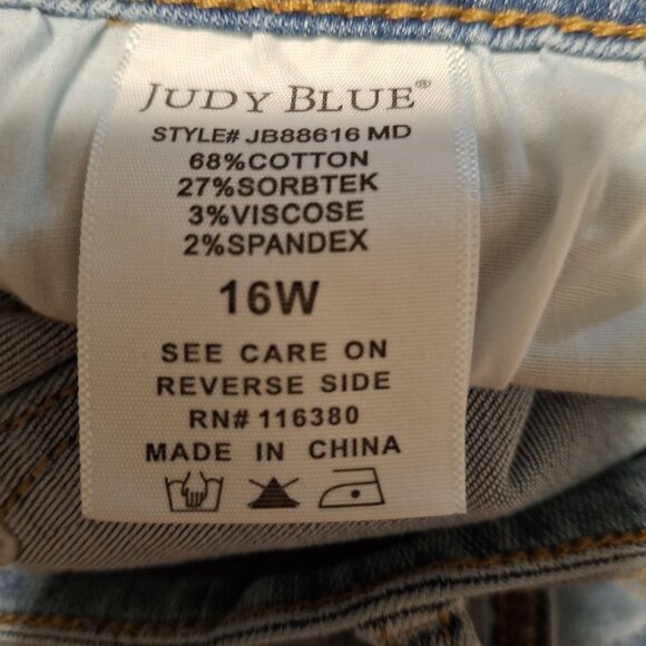 Judy Blue Womens Plus Size 16W Wide Leg Light Wash Jeans - Picture 3 of 5
